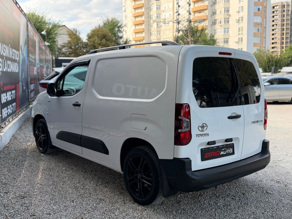 Toyota Proace City
